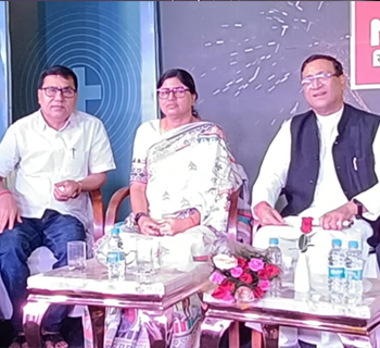 डॉ. मधुरेन्दु पांडे बिहार सरकार में मंत्री माननीय लेसी सिंह एवं समीर महासेठ जी के साथ